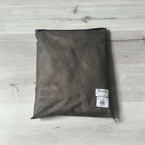 Fear of God Essentials Hoodie Light Oatmeal size medium NWT in packaging - Picture 6 of 8